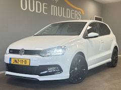 Volkswagen Polo - 1.2 R-Line/Stoelverwarming/Parkeersensoren/Navi