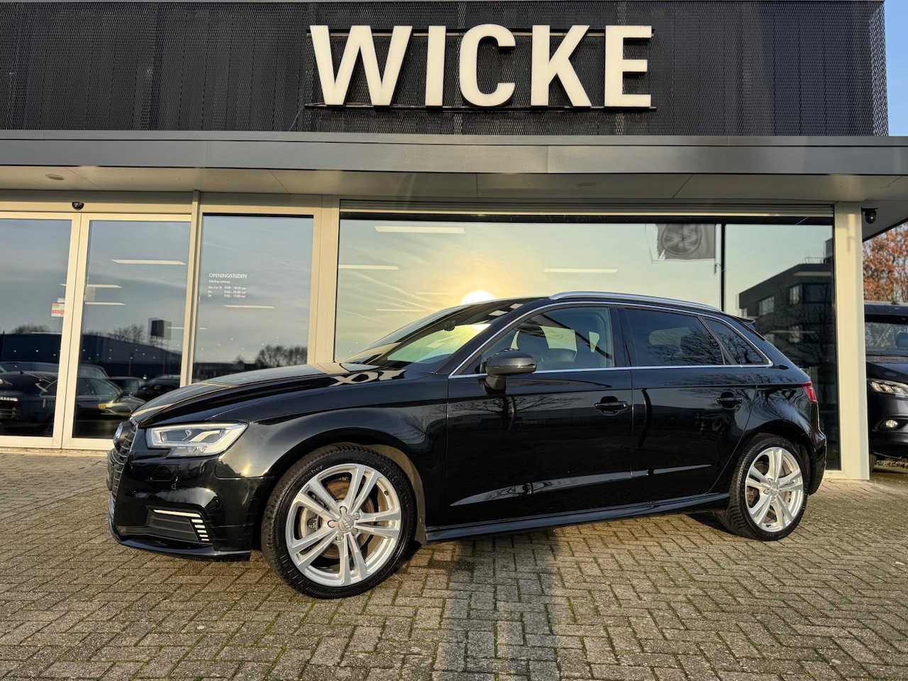Audi A3 Sportback - 40 e-tron S Line Virtual B&O Keyless Led Leder - AutoWereld.nl