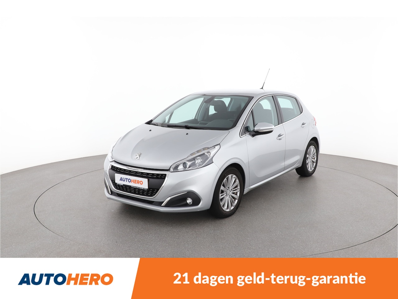 Peugeot 208 - 1.2 PureTech Allure VH02979 - AutoWereld.nl