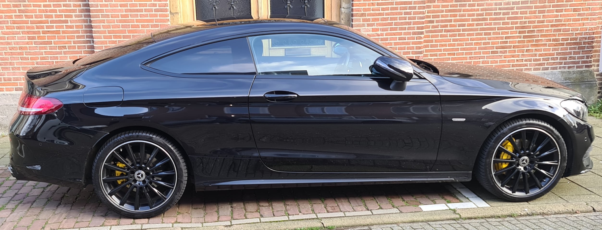 Mercedes-Benz C-klasse Coupé - 180 AMG Line Premium 19 inch - AutoWereld.nl