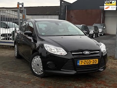 Ford Focus - 1.0 EcoBoost Edition | Nieuwe D-Riem | Navigatie | Trekhaak | Airco |