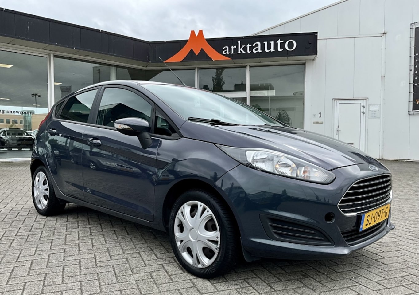 Ford Fiesta - 1.25 met Airco en nieuwe APK! - AutoWereld.nl