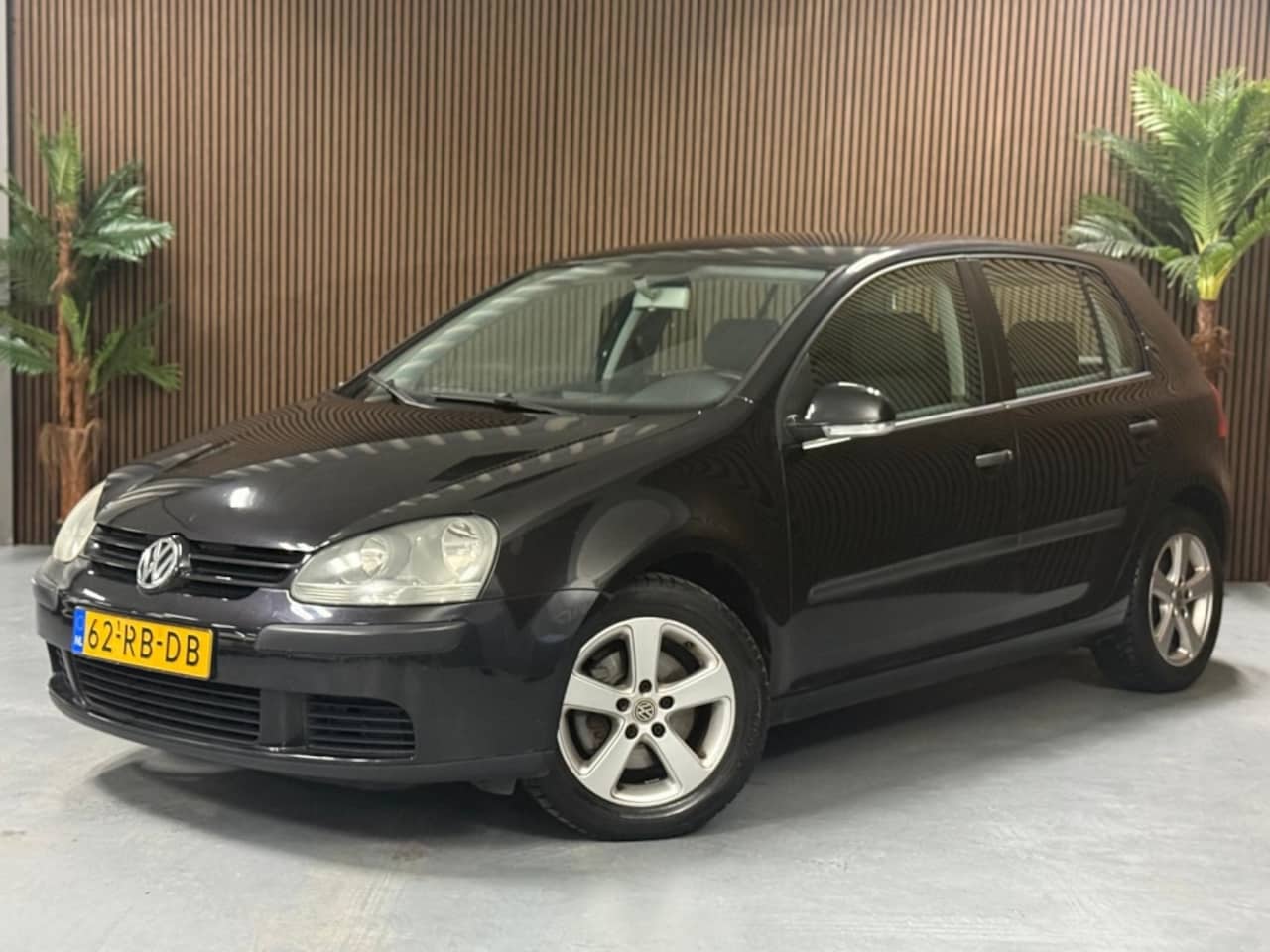 Volkswagen Golf - 1.4 FSI Trendline 1.4 FSI Trendline - AutoWereld.nl