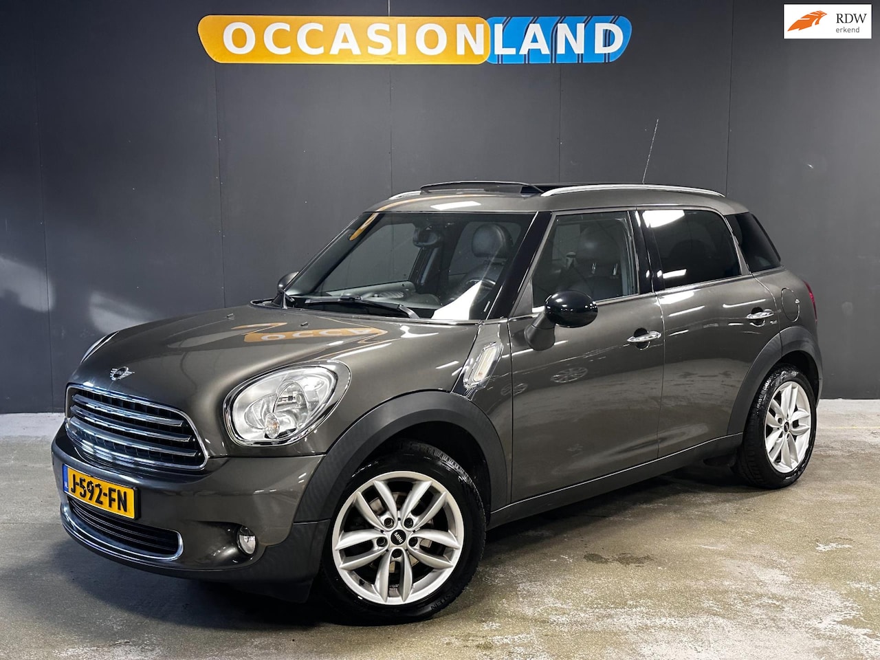 MINI Countryman - Mini 1.6 Cooper|PANO|LEDER|STOELV|CRUISE|NAVI|BLUETOOTH|17INCH| - AutoWereld.nl