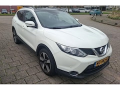 Nissan Qashqai - 1.2 N-Connect Pano.dak 1e eig. NL-auto