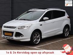 Ford Kuga - 1.5 Titanium Styling Pack 4WD|Pano|Autopark|Automaat|Leder