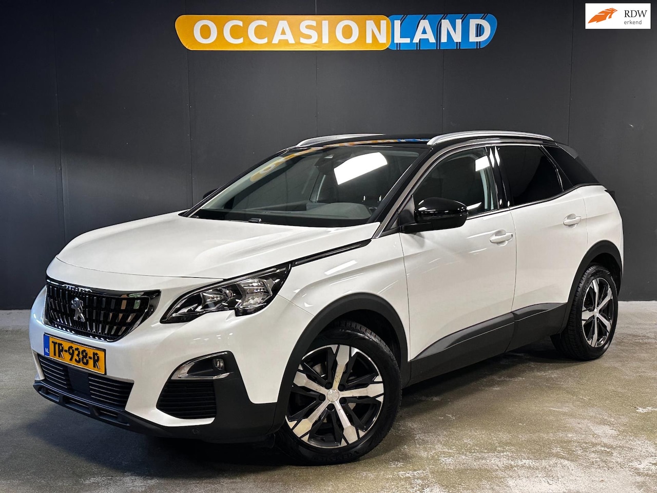 Peugeot 3008 - 1.2 PureTech Allure|TREKHAAK|KEYLESS|CRUISE|NAVI|BLUETOOTH|CARPLAY|360CAM| - AutoWereld.nl