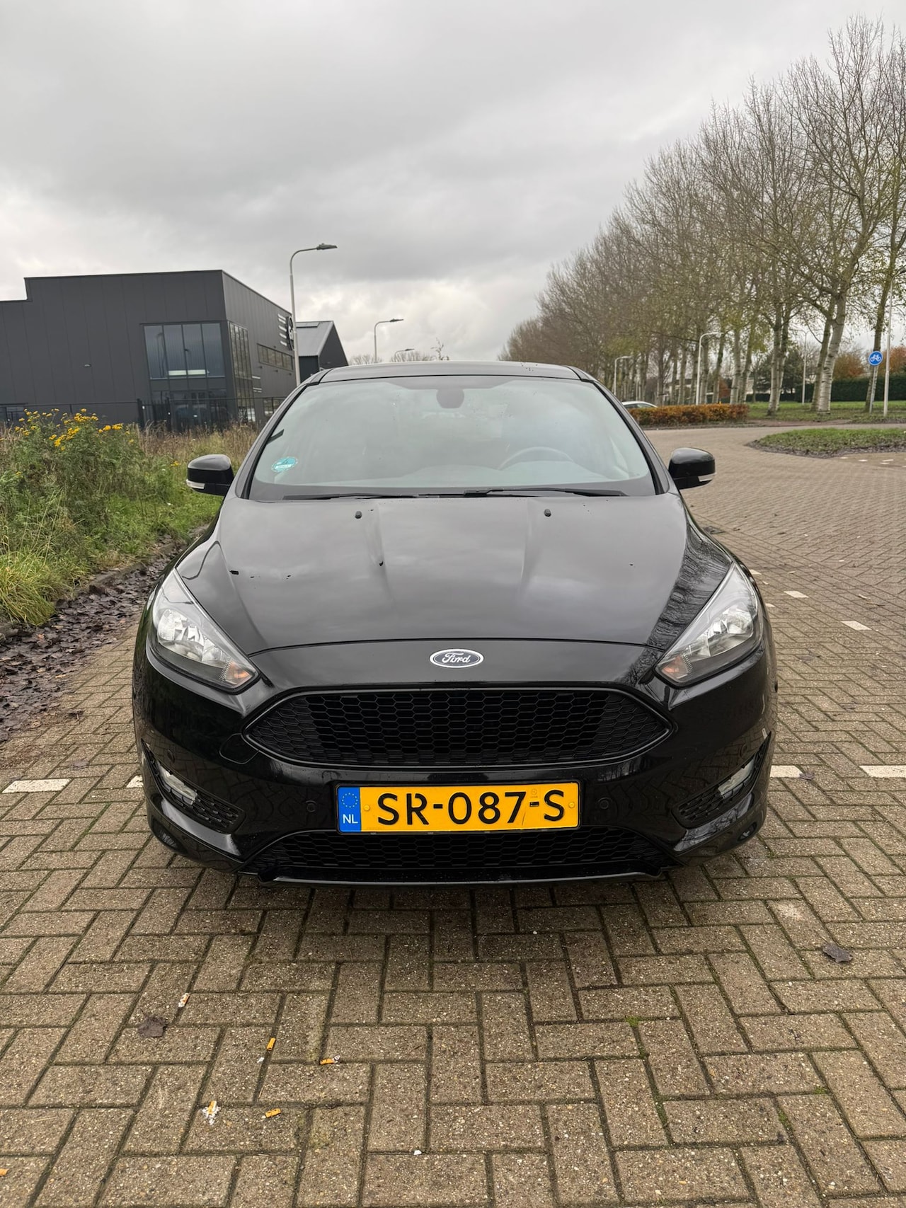 Ford Focus - 1.0 ST-Line Navigatie | Climate Control | Parkeersensoren | Bluetooth - AutoWereld.nl