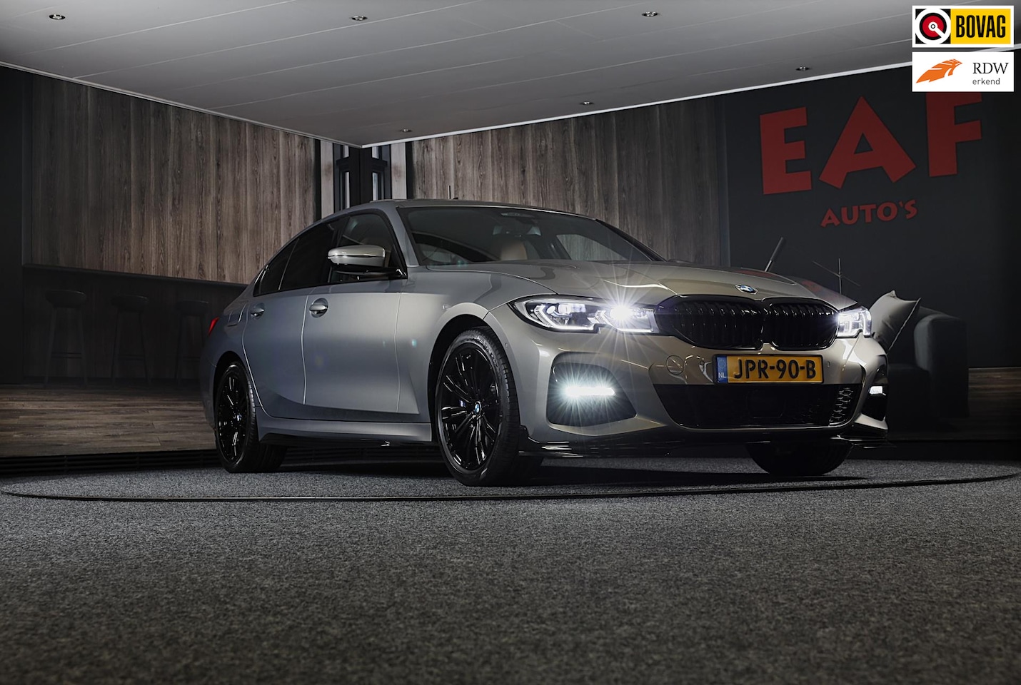 BMW 3-serie - 330e High Executive M Sport / Head Up / Memory / Acc / Lane Assist / Dode Hoek / Open Dak - AutoWereld.nl