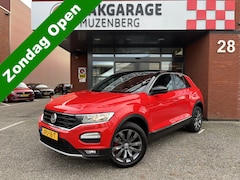 Volkswagen T-Roc - 1.0 TSI Sport // ADAPT. CRUISE // DODEHOEK // NAVI // APPLE-ANDROID AUTO // PDC V+A //