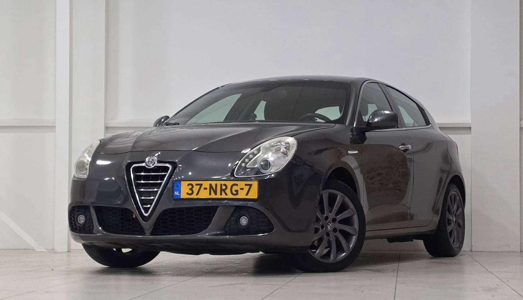Alfa Romeo Giulietta - 1.4 T Distinctive climate control Cruise control - AutoWereld.nl