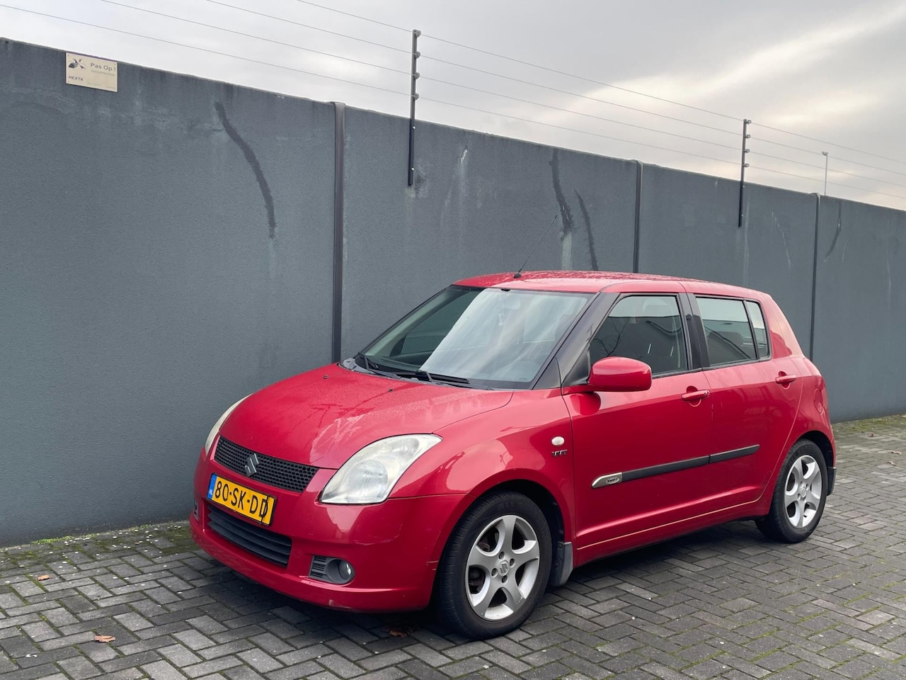 Suzuki Swift - 1.5 AIRCO-RIJDT GOED-5DRS-KEYLESS GO-APK 6-2026 - AutoWereld.nl