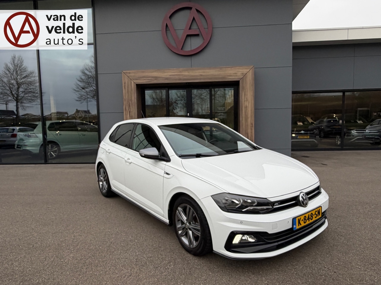 Volkswagen Polo - 1.0 TSI 2x R-line | Camera | Cruise | Carplay | Climate | Rijklaar incl. 1 jaar Bovag gara - AutoWereld.nl