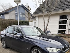 BMW 3-serie - 330e High Executive Hybride HUD, Lane Assist,