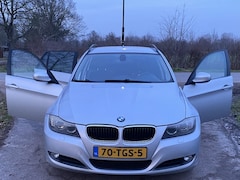 BMW 3-serie Touring - 320d High Executive