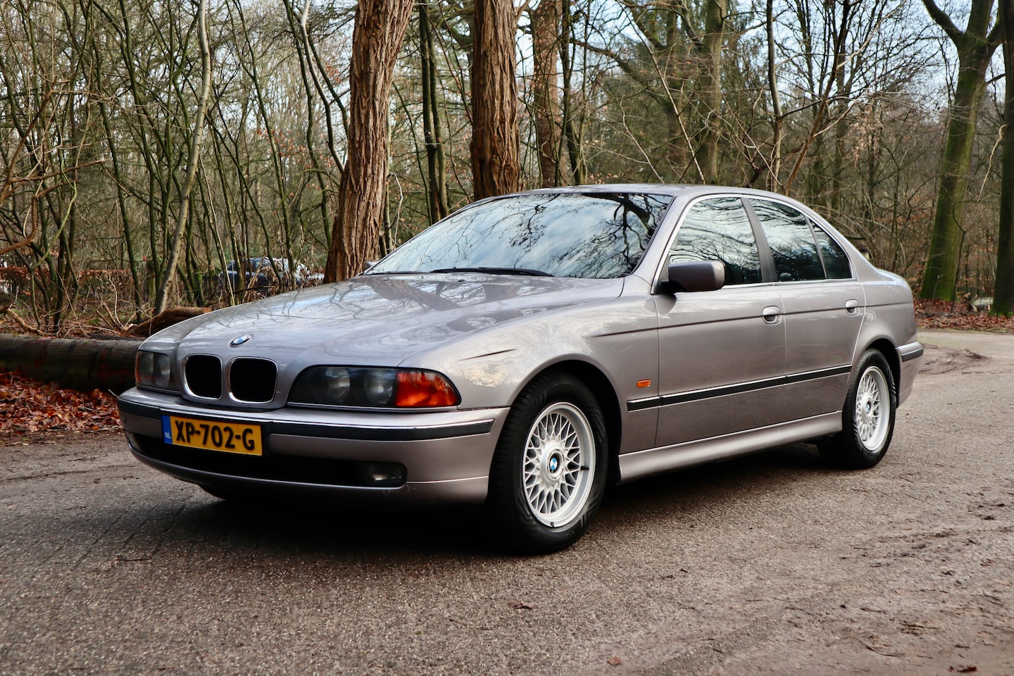 BMW 5-serie - 523i Executive | E39 | Youngtimer | nette staat | Tijdcapsule - AutoWereld.nl