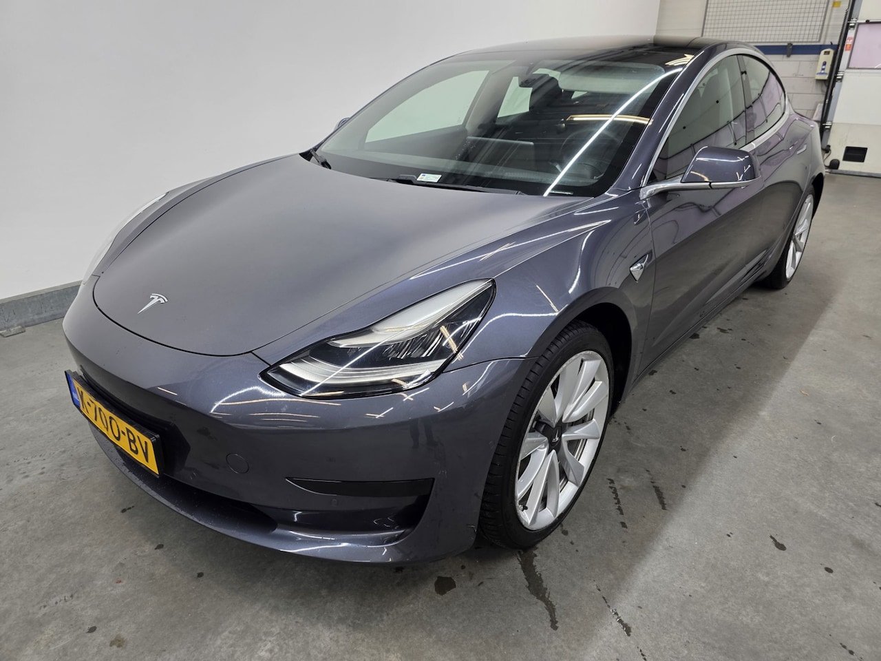 Tesla Model 3 - Standard RWD Plus 60 kWh 19'' Velgen, € 16.500,00 netto Wordt verwacht - AutoWereld.nl
