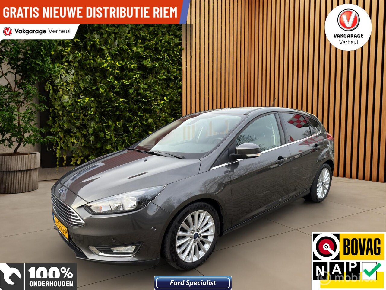 Ford Focus - 1.0 Titanium|5Drs|Navi|Boekjes|Nap - AutoWereld.nl