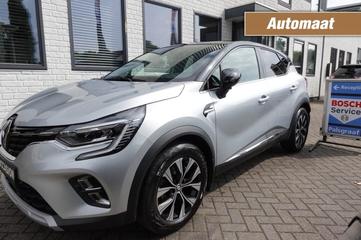 Renault Captur - 1.3 TCE Techno Automaat  17.000 km !! - AutoWereld.nl