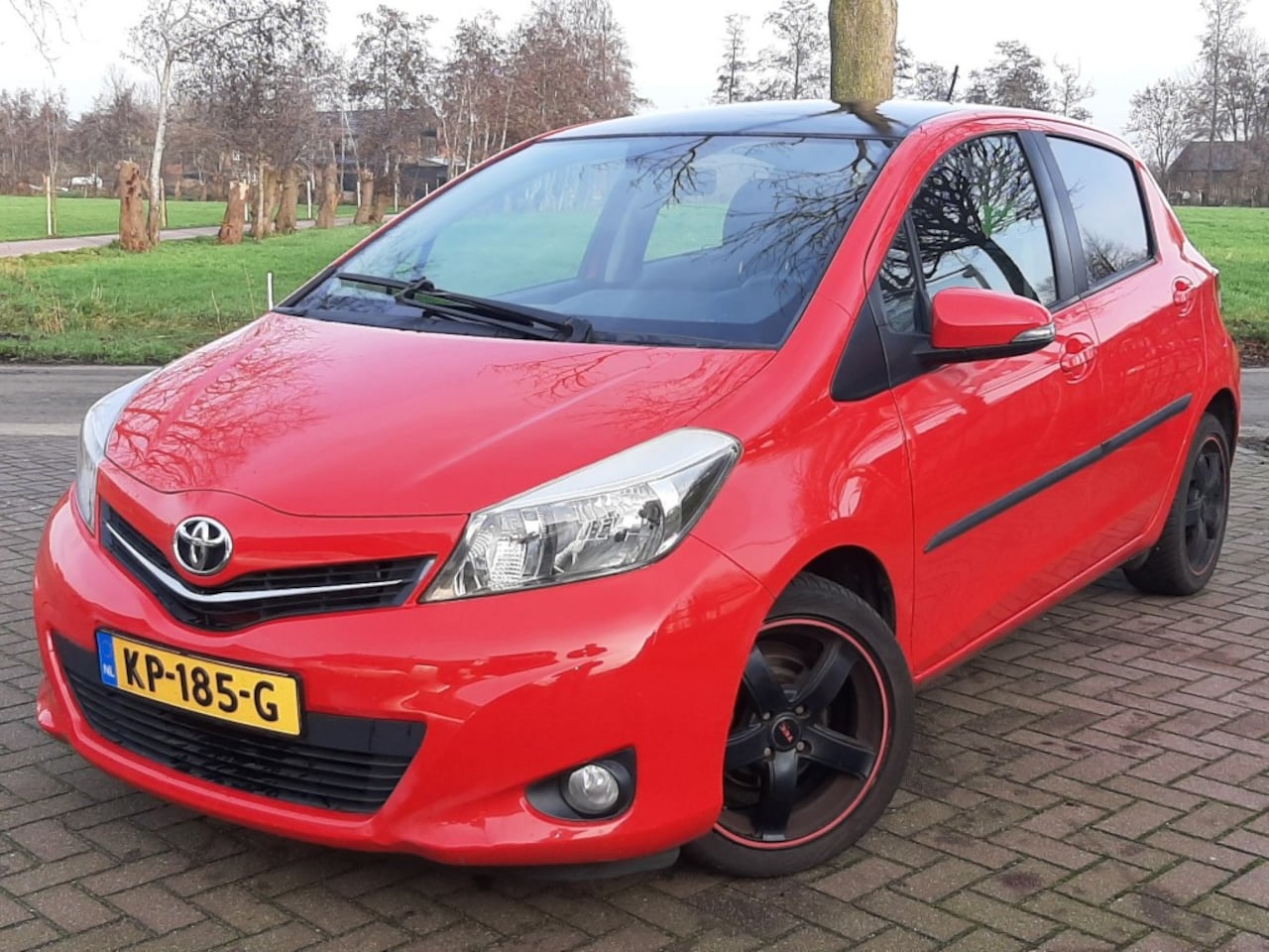 Toyota Yaris - 1.3 99pk Airco Bluetooth - AutoWereld.nl