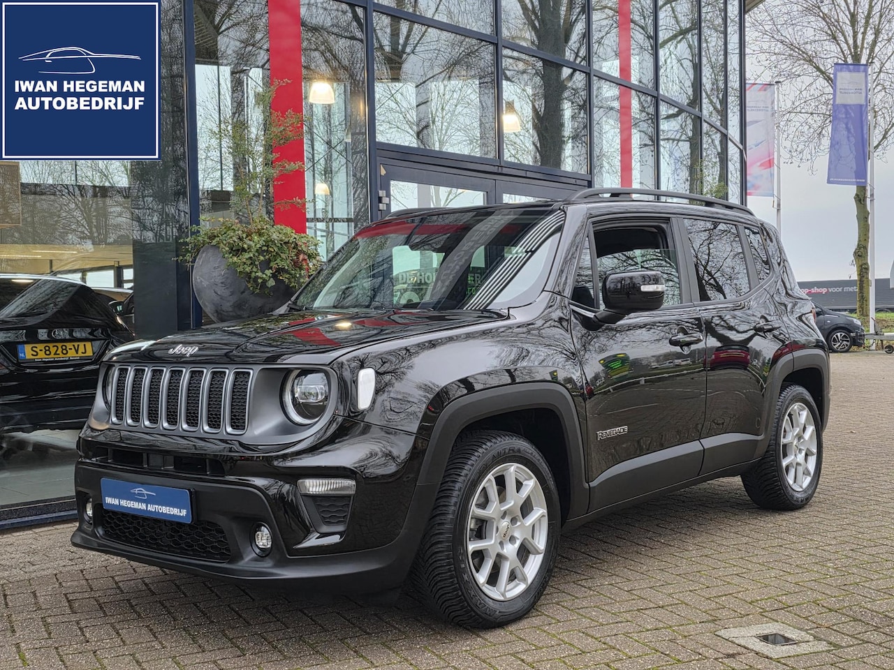 Jeep Renegade - 1.5T e-Hybrid | ECC | PDC | LM velgen | Navigatie | Cruise control | - AutoWereld.nl