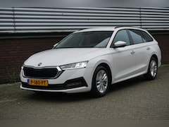 Skoda Octavia Combi - 1.0 TSI 110PK/Digi-Dashboard/Trekhaak/ Dealeronderhouden