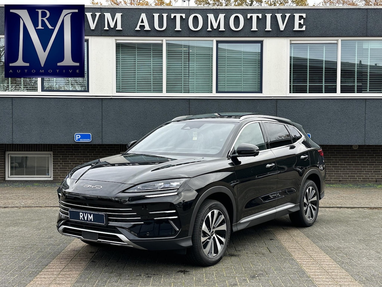 BYD Seal U - 1.5 DM-i FWD Boost VAN: €40.900,- VOOR: €35.440,- UW EINDEJAARSVOORDEEL: €5.460,-|NIEUWE A - AutoWereld.nl