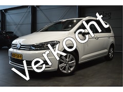 Volkswagen Touran - 1.5 TSI Highline navi clima cruise led pdc trekhaak 150 pk