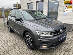 Volkswagen Tiguan - 1.5 TSI Comfortline Business / Add. Cruise / Climate controle / PDC V+A / Carplay / Stoelv