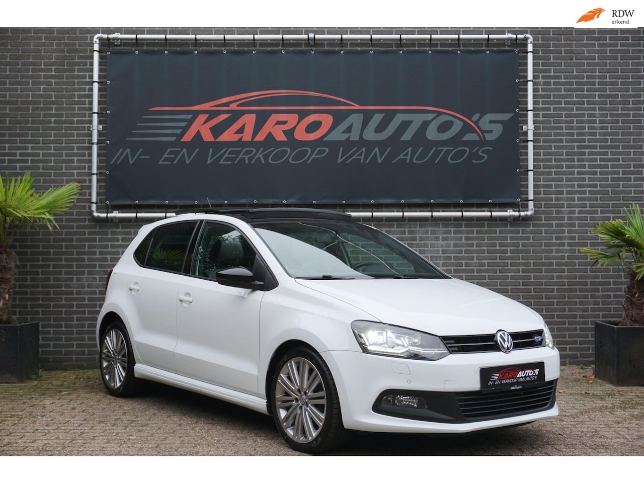 Volkswagen Polo - 1.4 TSI BlueGT Pano Led Carplay Leer Nav VOL - AutoWereld.nl