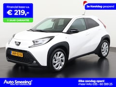 Toyota Aygo X - 1.0 VVT-i MT Play | Camera | Apple/Android Carplay | Stoelverwarming | Lichtmetalen Velgen