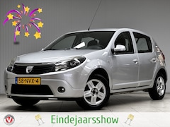 Dacia Sandero - 1.2 Blackline/ Trekhaak/ 15'' LMV/ Airco/ C.V. Afstand/ Elek. pakket/ Isofix/ Radio-CD AUX