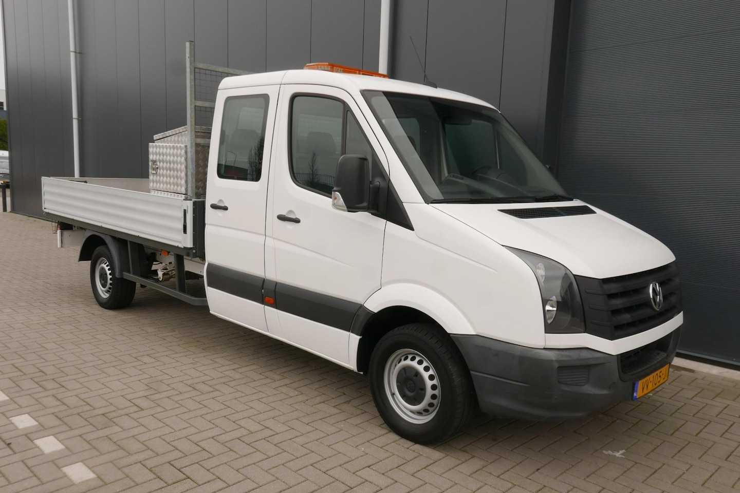 Volkswagen Crafter - 35 2.0 TDI L3H1 PICK UP DUBBEL CABINE, 99987 KM, MARGE. - AutoWereld.nl