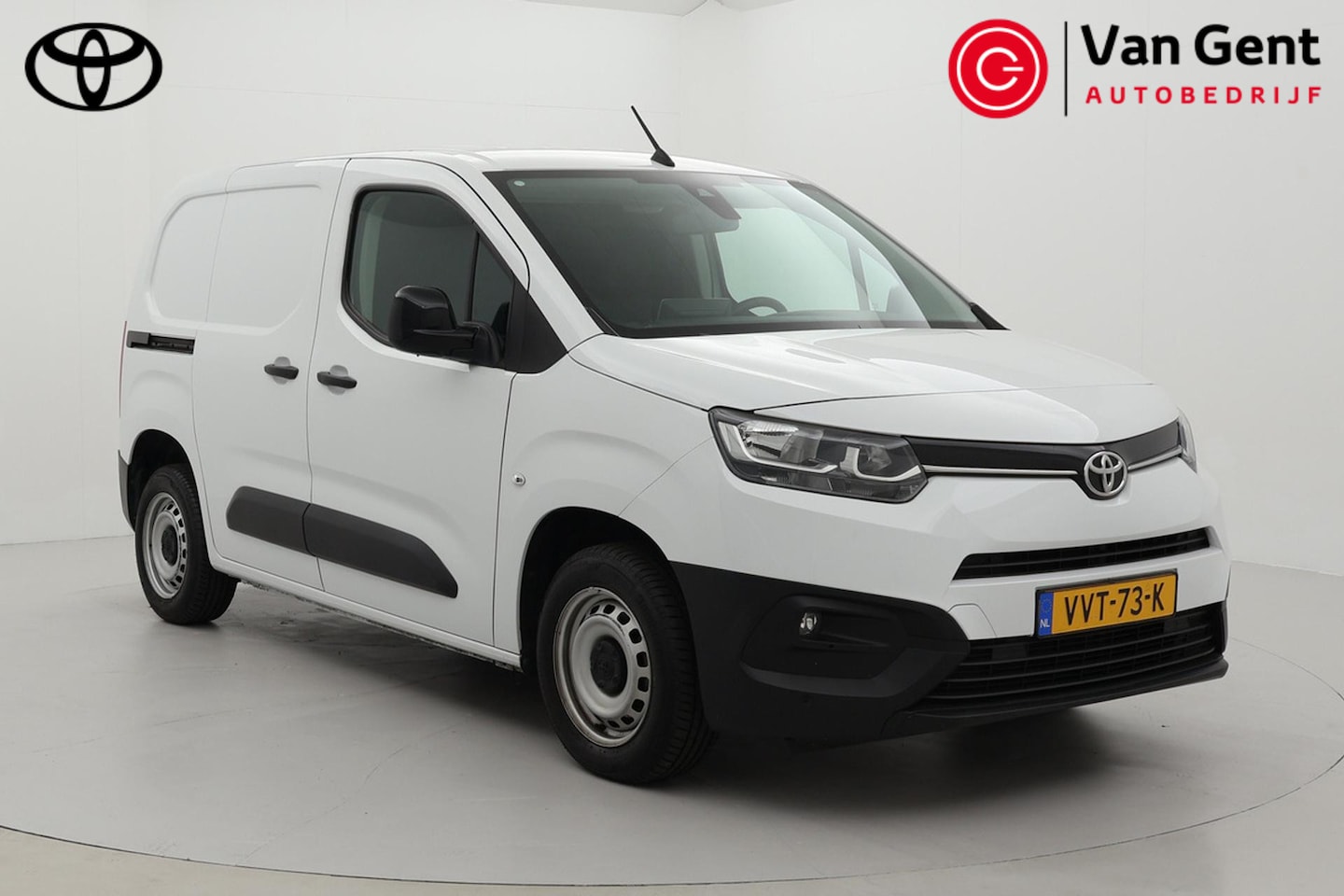 Toyota ProAce City - 1.5 D-4D Live | Navigatie | Parkeersensoren voor/achter | Lat om lat | Betonplex | Apple C - AutoWereld.nl