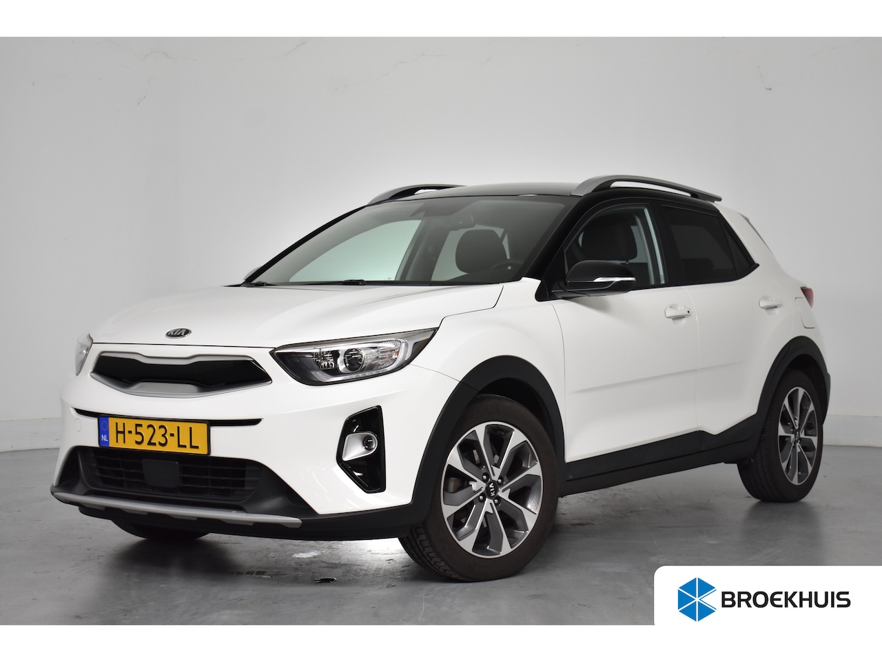 Kia Stonic - 1.0 T-GDi DynamicPlusLine | Dealer Onderhouden! | Trekhaak | Navi | Cruise | Camera | Clim - AutoWereld.nl