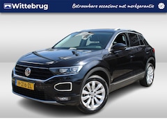 Volkswagen T-Roc - 1.5 TSI 150pk Sport DSG Automaat / Navigatie / LM 17 inch / LED koplampen / Parkeersensore