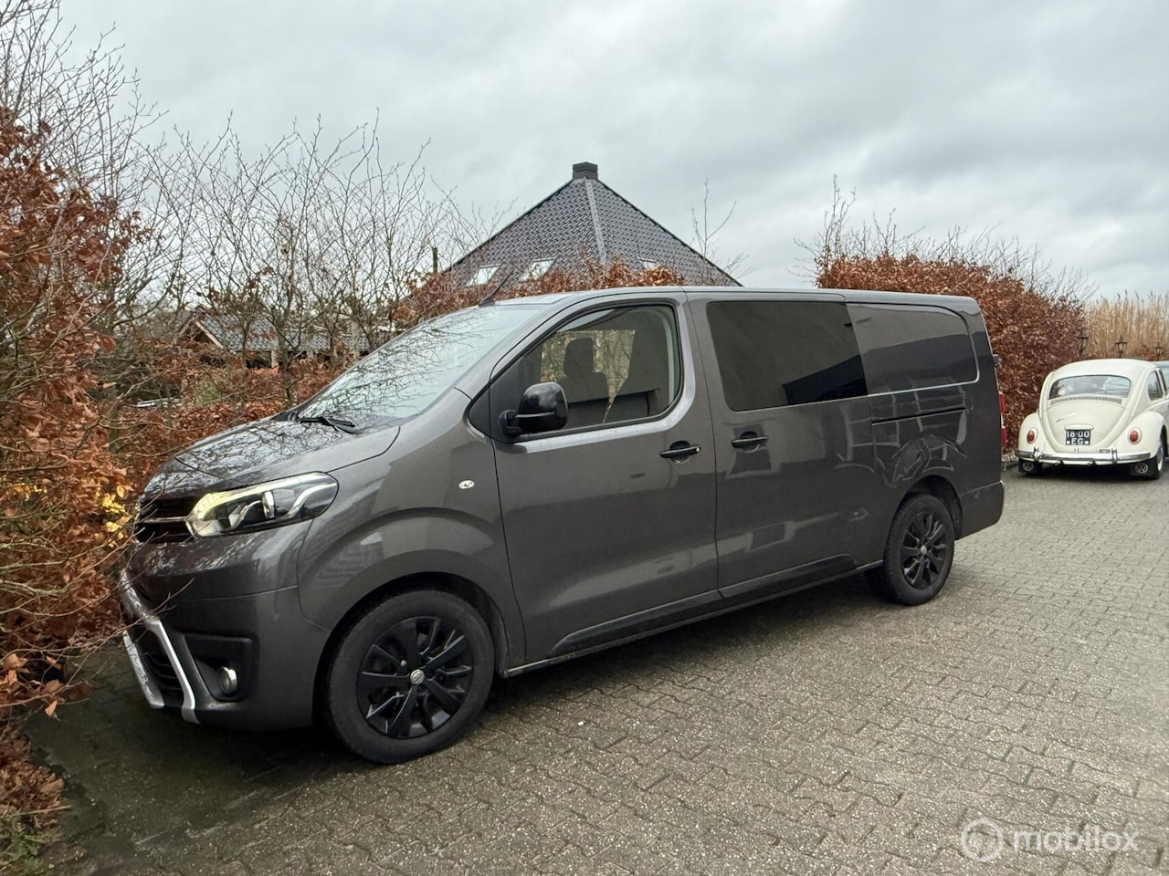Toyota ProAce Worker - 2.0 D-4D L3 Black Line dubbele cabine! 85000km - AutoWereld.nl