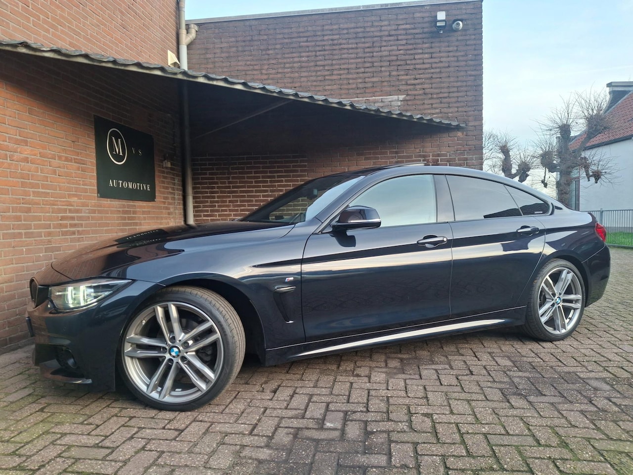 BMW 4-serie Gran Coupé - 420i High Executive M-Sport 184PK Panoramadak / Apple Carplay / Sport Automaat / Navigatie - AutoWereld.nl