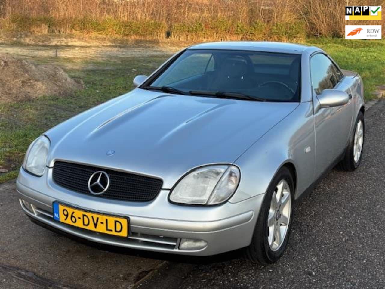 Mercedes-Benz SLK-klasse - 200 Automaat Airco LMV 16" ABS Cruisecontrol Audio/CD Getint glas Electric pakket 122216 k - AutoWereld.nl