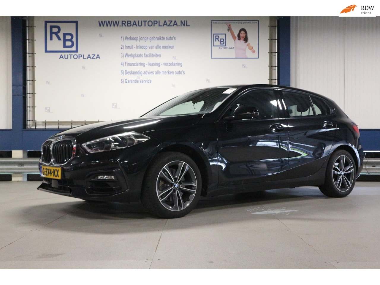 BMW 1-serie - 118i M-SPORT + AUTOMAAT + DIGI DASH + BTW ! ! ! - AutoWereld.nl