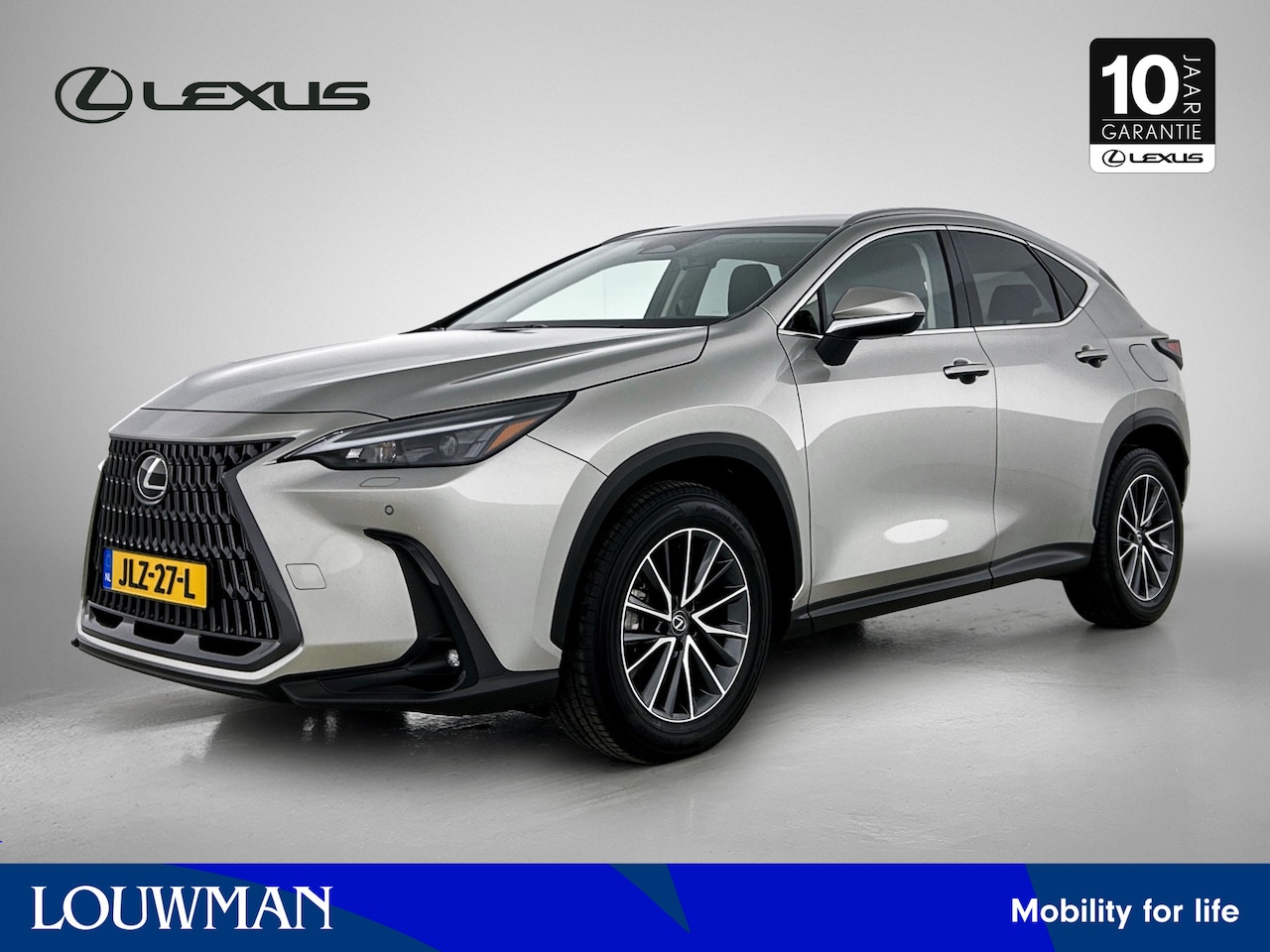 Lexus NX - 450h+ AWD Luxury Line | Leer | Stoel- en stuurverwarming | Apple Carplay/ Android Auto | L - AutoWereld.nl