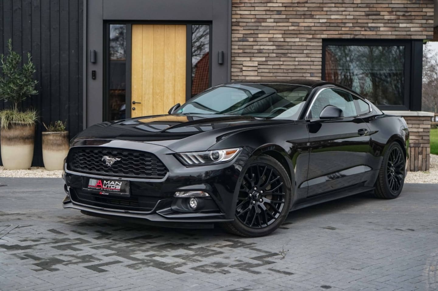 Ford Mustang Fastback - 2.3 317PK Borla-exhaust EU-Spec - AutoWereld.nl
