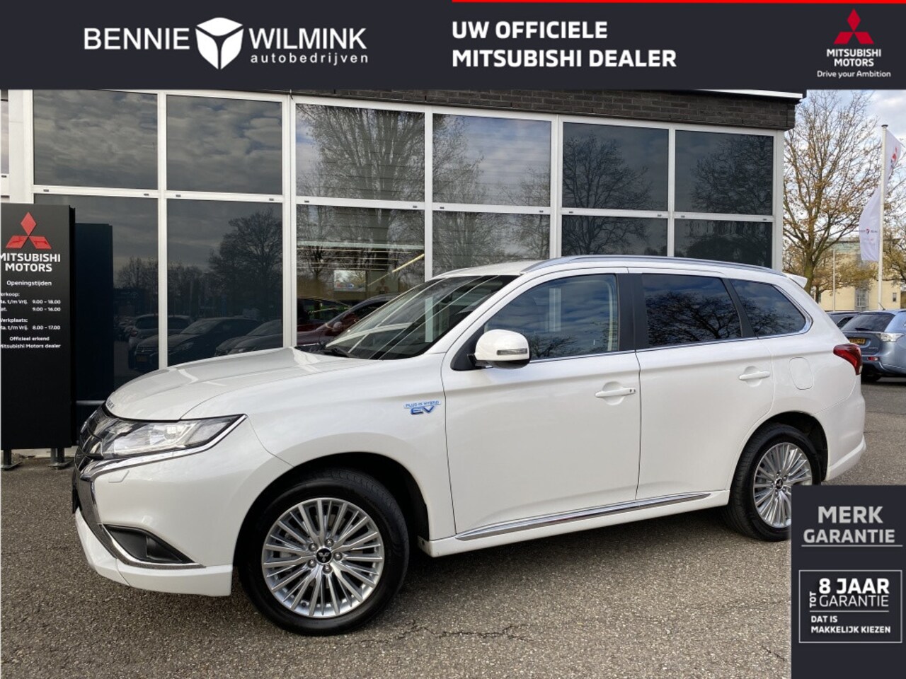 Mitsubishi Outlander - 2.4 PHEV Intense | Standkachel | Navigatie Android of Apple auto - AutoWereld.nl