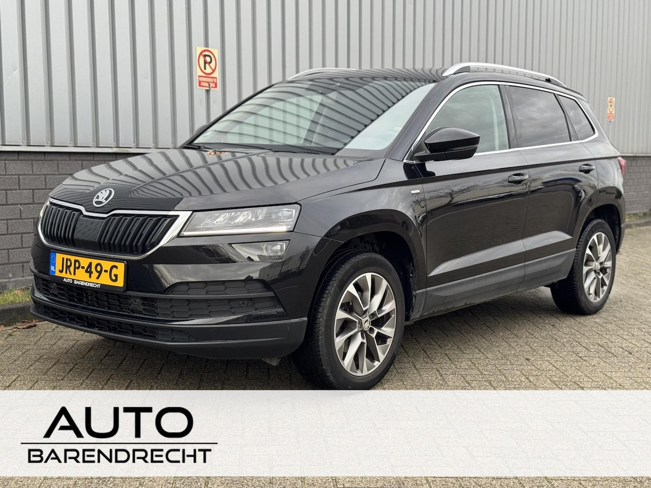 Skoda Karoq - 1.5 TSI ACT Clever Edition Panoramadak | Stoelverwarming | ACC - AutoWereld.nl