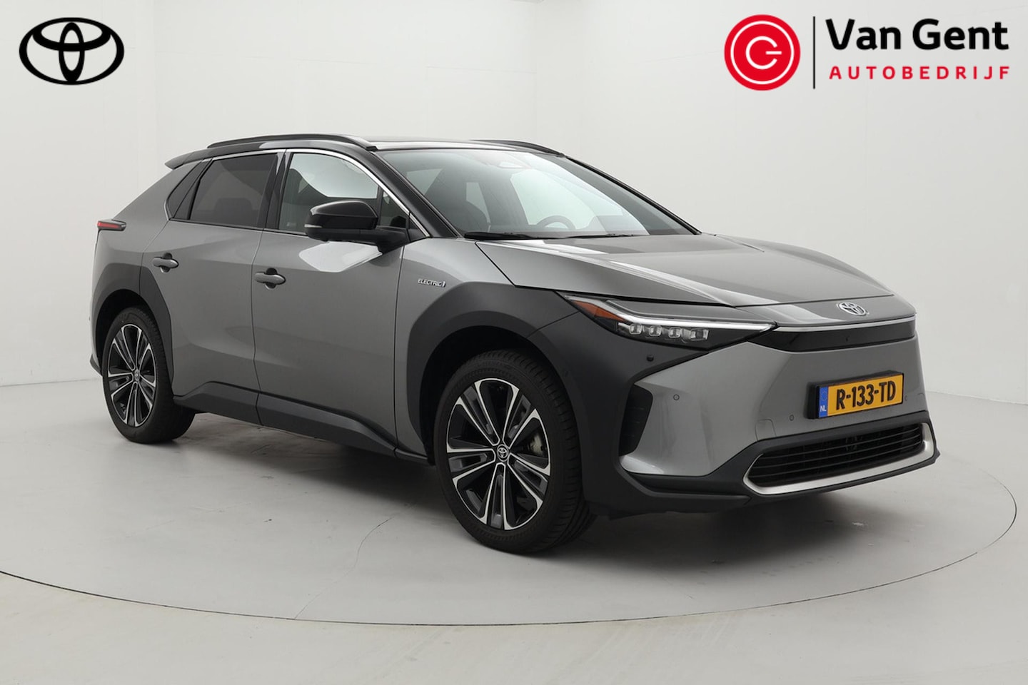 Toyota bZ4X - Launch Edition Premium 71 kWh | Warmtepomp | Panoramadak | Matrix LED | 360 camera | Leder - AutoWereld.nl