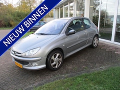 Peugeot 206 - 1.6-16V XS Pack