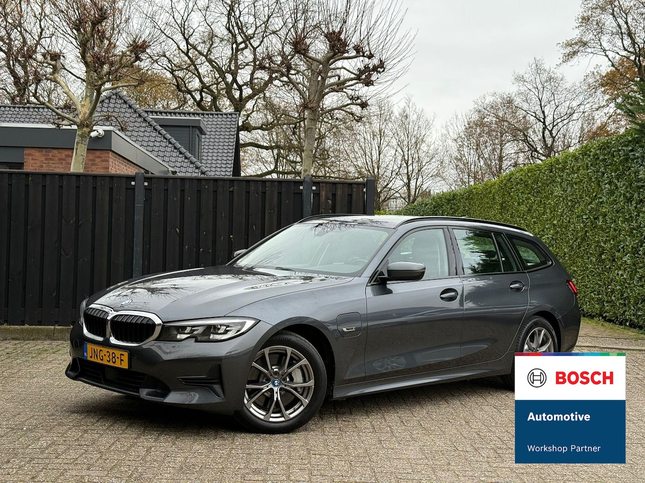 BMW 3-serie Touring - 330e 330e - AutoWereld.nl