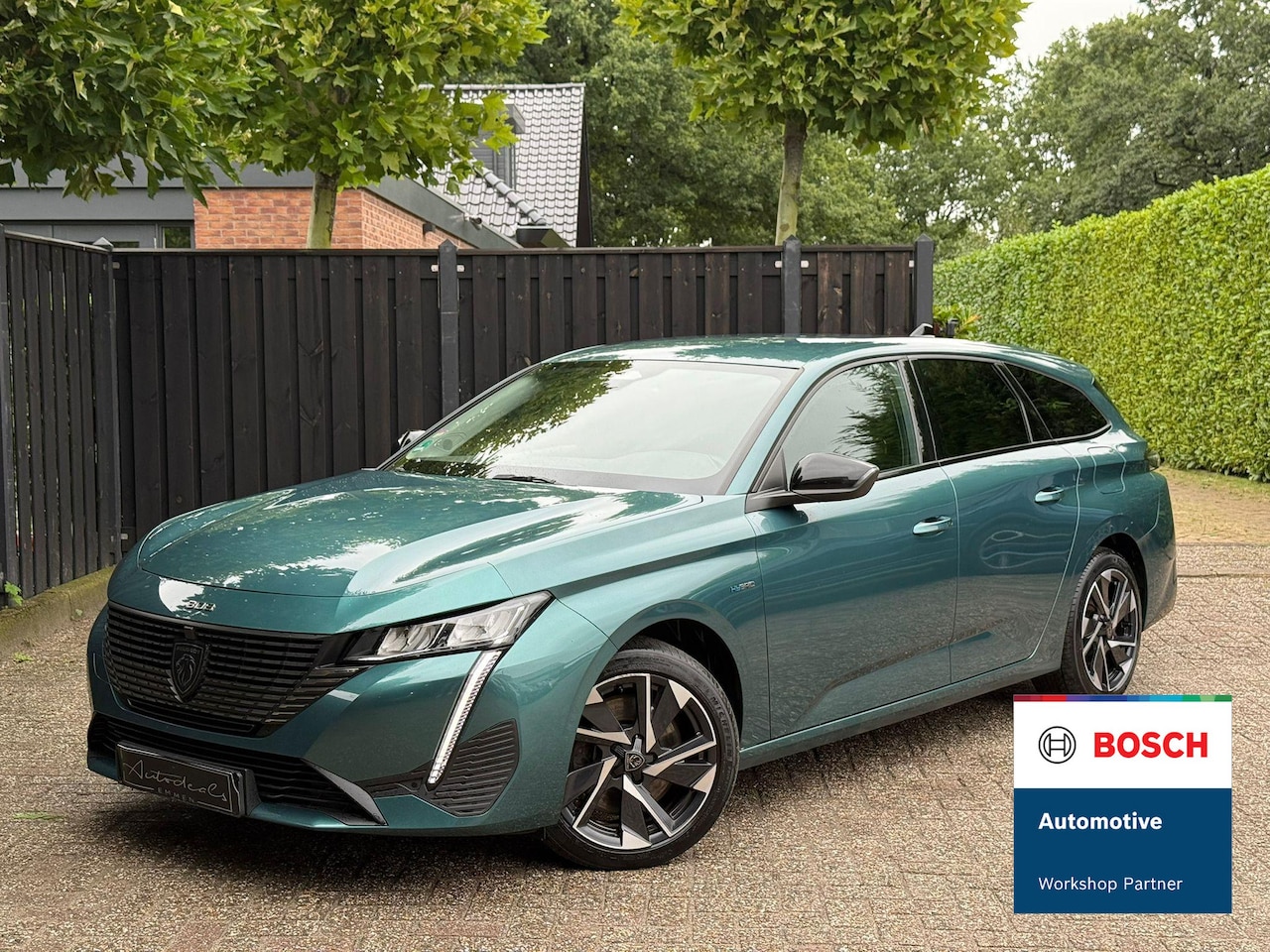 Peugeot 308 SW - 1.6 Plug-in Hybrid 180 Allure - AutoWereld.nl