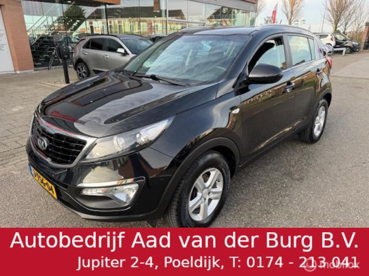 Kia Sportage - 1.6 GDI World Cup Edition 1.6 GDI World Cup Edition , Airco , Bluetooth telefoon functie , Cruise controle , Trekhaa - AutoWereld.nl