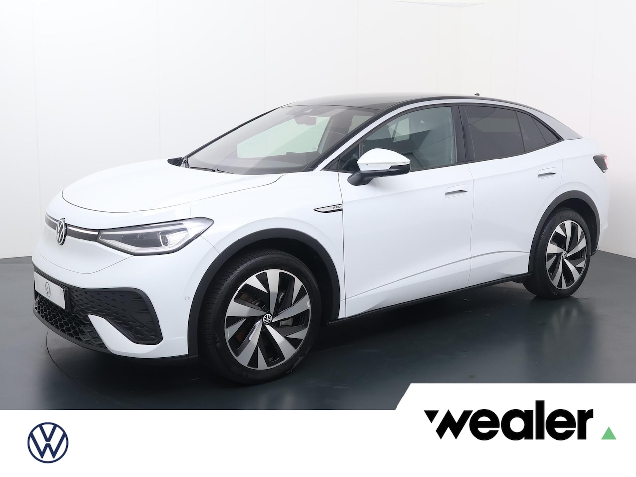 Volkswagen ID.5 - Pro 77 kWh | 204 PK | SoH 91% | Panoramadak | Matrix LED koplampen | Verwarmde voorstoelen - AutoWereld.nl